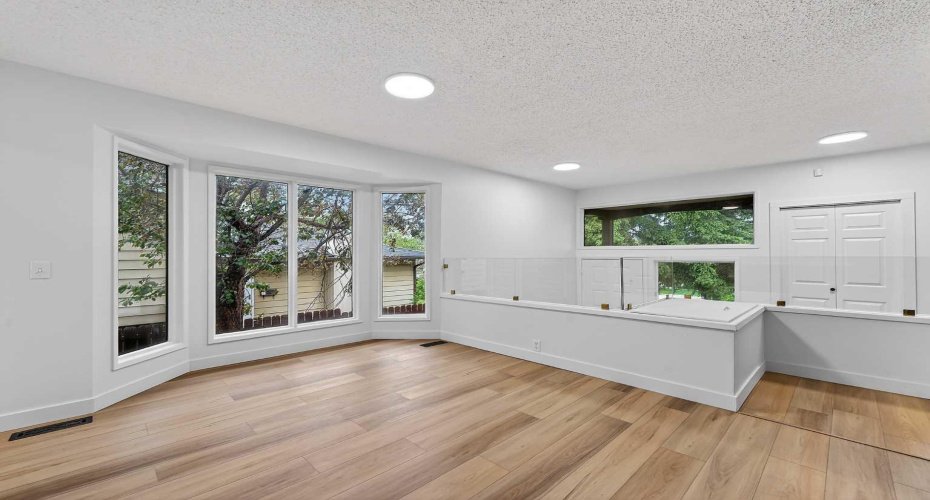 1091 Berkley Drive, Calgary, Alberta T3K 1S6, 3 Bedrooms Bedrooms, ,3 BathroomsBathrooms,Residential,For Sale,Berkley,A2314611