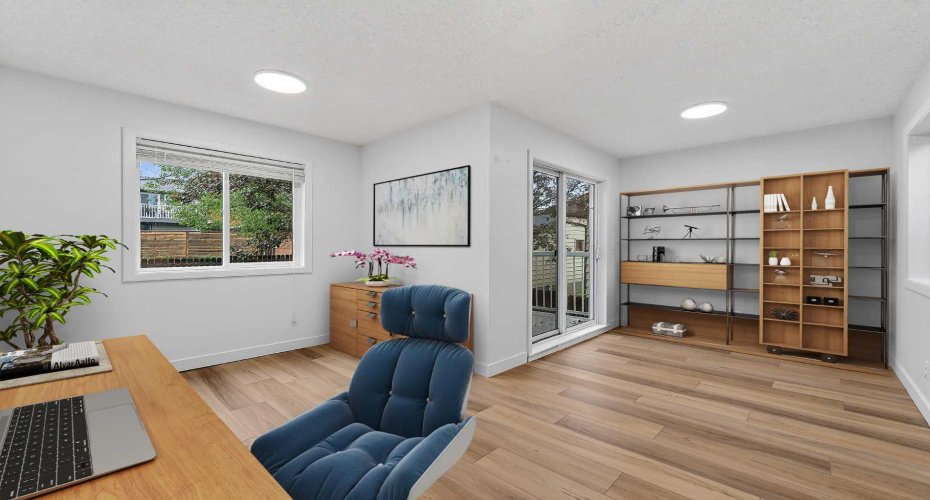 Flex room off the kitchen. Easily converted into a 4th bedroom