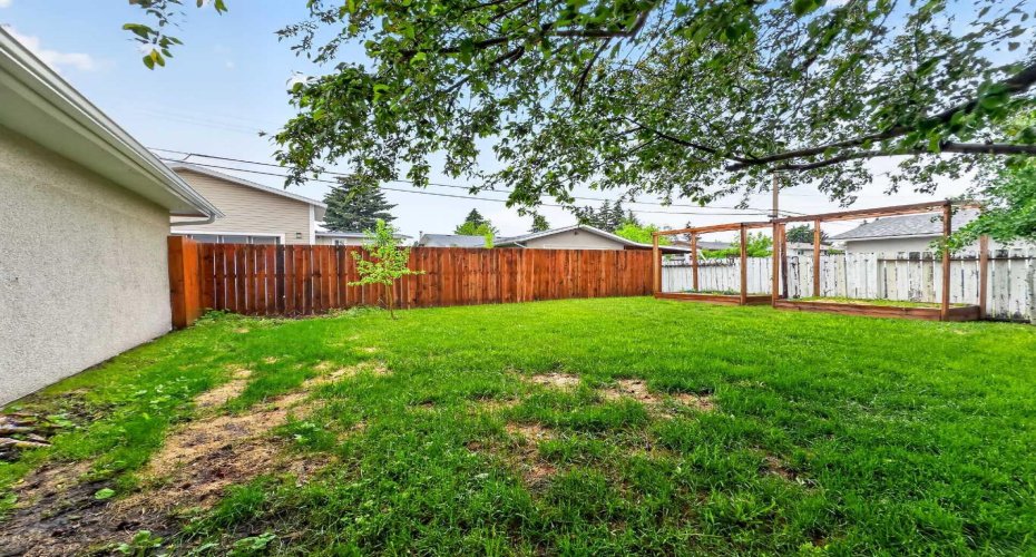 1203 34 Street, Calgary, Alberta T2A 0Z7, 5 Bedrooms Bedrooms, ,2 BathroomsBathrooms,Residential,For Sale,34,A2314613