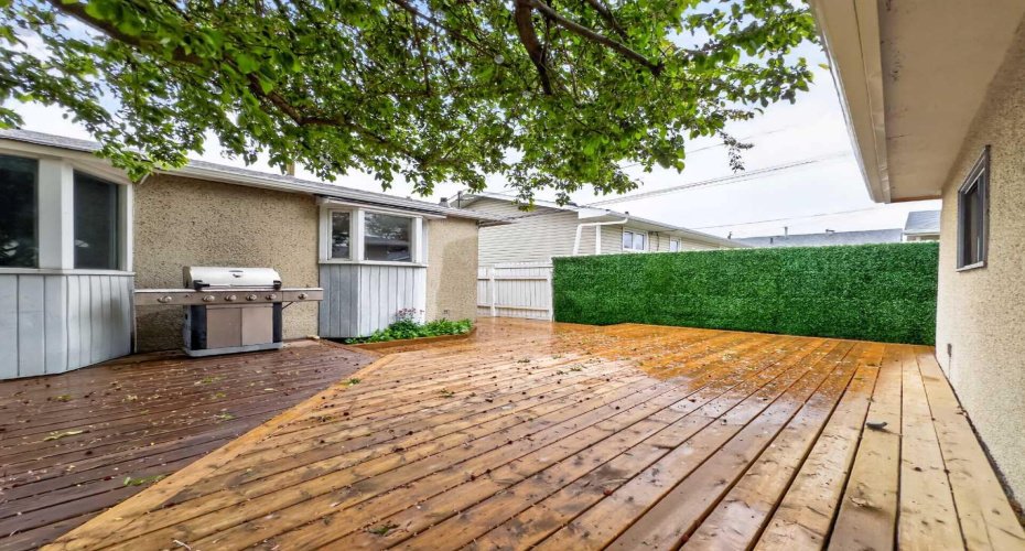 1203 34 Street, Calgary, Alberta T2A 0Z7, 5 Bedrooms Bedrooms, ,2 BathroomsBathrooms,Residential,For Sale,34,A2314613