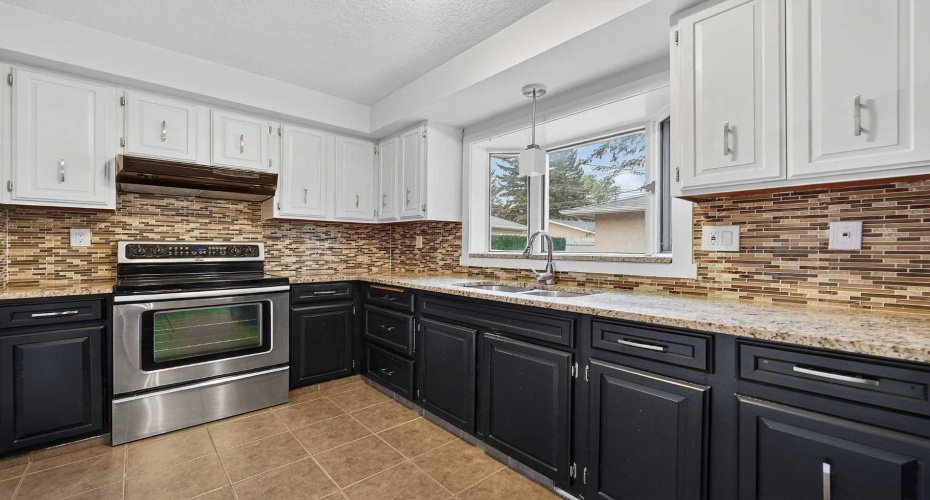 1203 34 Street, Calgary, Alberta T2A 0Z7, 5 Bedrooms Bedrooms, ,2 BathroomsBathrooms,Residential,For Sale,34,A2314613