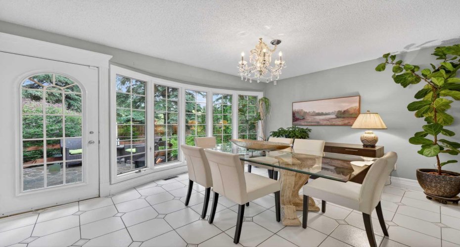 6720 Leaside Drive, Calgary, Alberta T3E 6H5, 4 Bedrooms Bedrooms, ,3 BathroomsBathrooms,Residential,For Sale,Leaside,A2316349