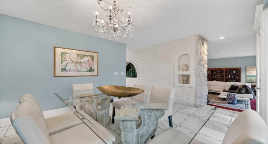 6720 Leaside Drive, Calgary, Alberta T3E 6H5, 4 Bedrooms Bedrooms, ,3 BathroomsBathrooms,Residential,For Sale,Leaside,A2316349