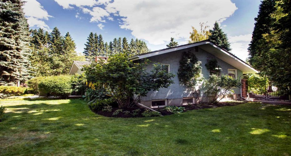 6720 Leaside Drive, Calgary, Alberta T3E 6H5, 4 Bedrooms Bedrooms, ,3 BathroomsBathrooms,Residential,For Sale,Leaside,A2316349