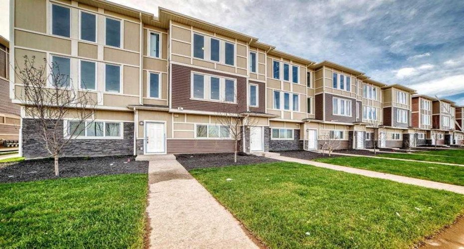 145 chelsea Mews, Chestermere, Alberta T1X3H2, 3 Bedrooms Bedrooms, ,3 BathroomsBathrooms,Residential,For Sale,chelsea,A2297404