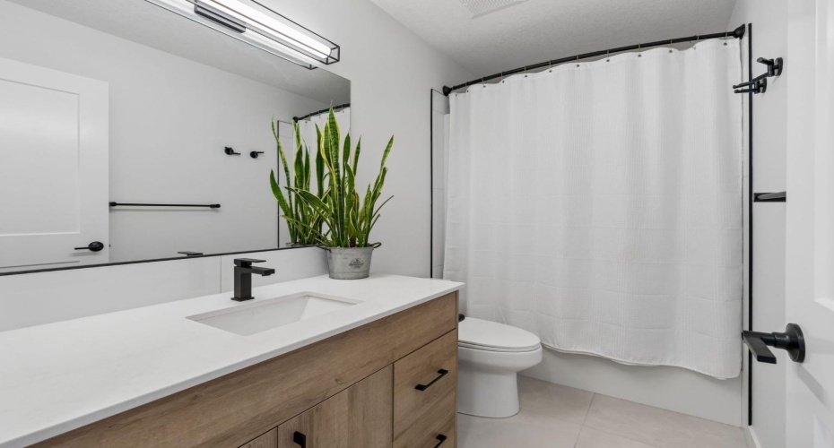 4 Piece upper level bathroom, style and function will keep the whole family happy