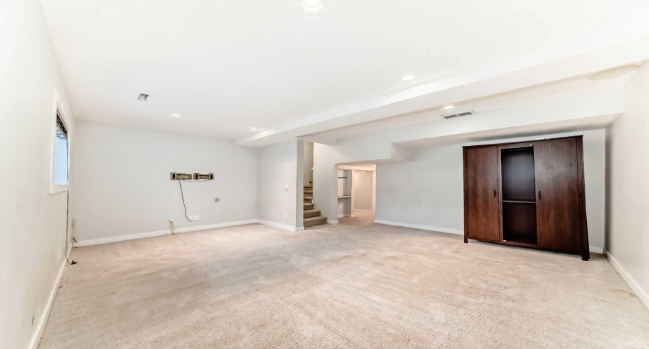300 Marina Drive, Chestermere, Alberta T1X 0P6, 3 Bedrooms Bedrooms, ,3 BathroomsBathrooms,Residential,For Sale,Marina,A2316544