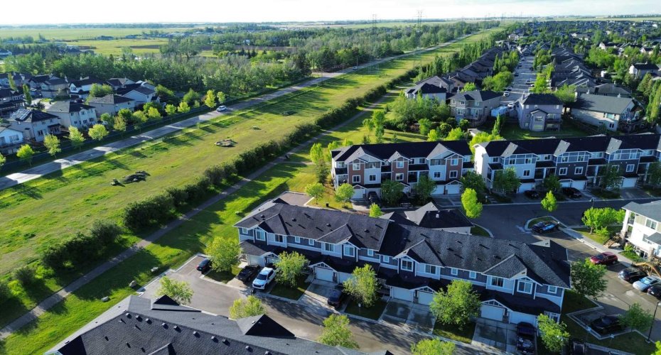 300 Marina Drive, Chestermere, Alberta T1X 0P6, 3 Bedrooms Bedrooms, ,3 BathroomsBathrooms,Residential,For Sale,Marina,A2316544