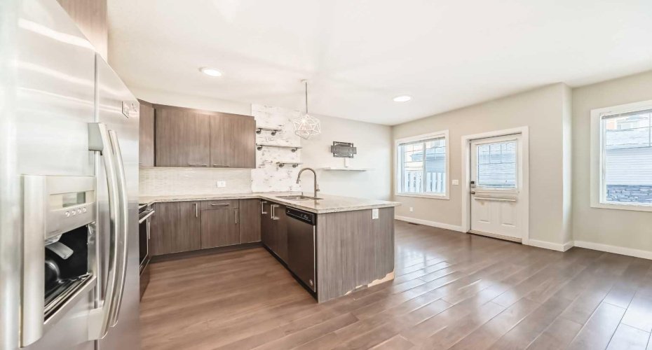 300 Marina Drive, Chestermere, Alberta T1X 0P6, 3 Bedrooms Bedrooms, ,3 BathroomsBathrooms,Residential,For Sale,Marina,A2316544