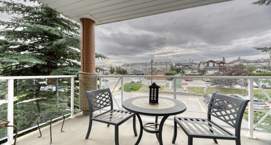 390 MARINA Drive, Chestermere, Alberta T1X 1W6, 1 Bedroom Bedrooms, ,1 BathroomBathrooms,Residential,For Sale,MARINA,A2318219