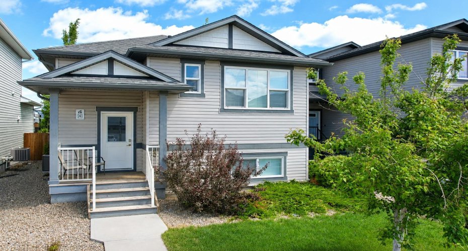 241 Agnes Short Place, Lethbridge, Alberta T1H7G4, 2 Bedrooms Bedrooms, ,2 BathroomsBathrooms,Residential,For Sale,Agnes Short,A2316837