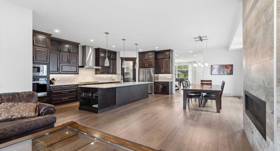 1125 Russet Road, Calgary, Alberta T2E 5L4, 4 Bedrooms Bedrooms, ,4 BathroomsBathrooms,Residential,For Sale,Russet,A2316844