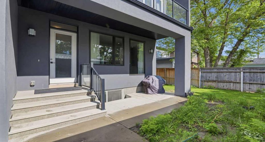 1125 Russet Road, Calgary, Alberta T2E 5L4, 4 Bedrooms Bedrooms, ,4 BathroomsBathrooms,Residential,For Sale,Russet,A2316844