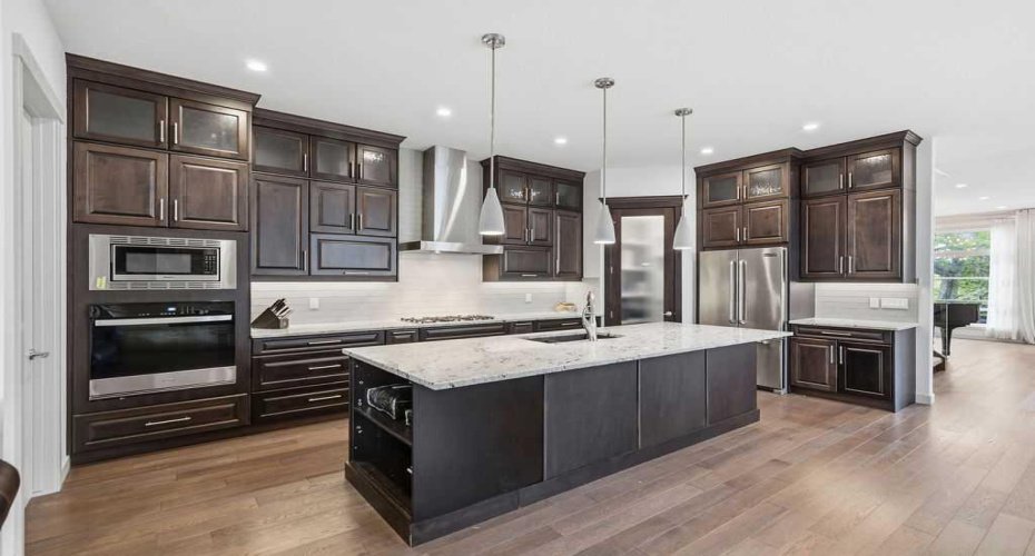 1125 Russet Road, Calgary, Alberta T2E 5L4, 4 Bedrooms Bedrooms, ,4 BathroomsBathrooms,Residential,For Sale,Russet,A2316844