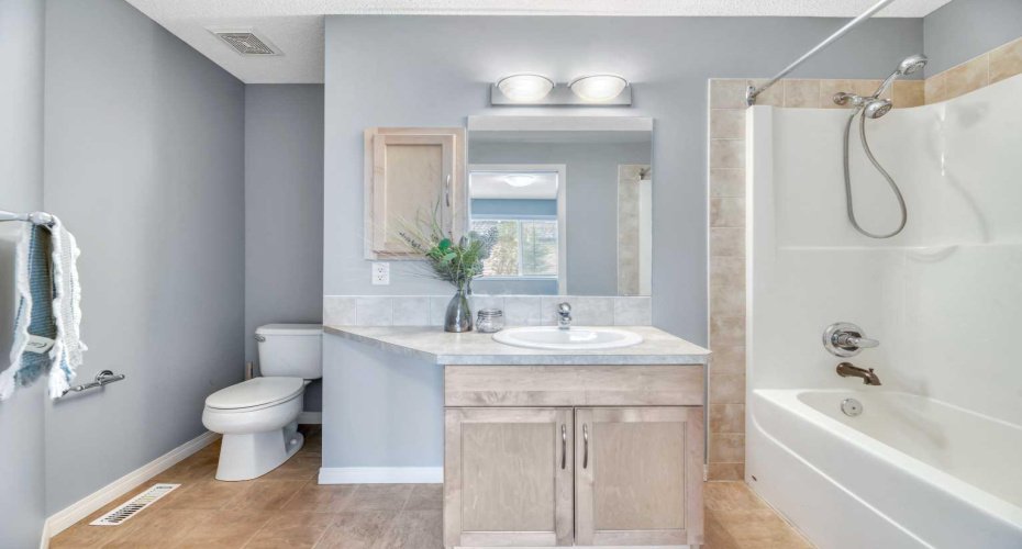142 Ranch Ridge Court, Strathmore, Alberta T1P 0A5, 3 Bedrooms Bedrooms, ,4 BathroomsBathrooms,Residential,For Sale,Ranch Ridge,A2316898