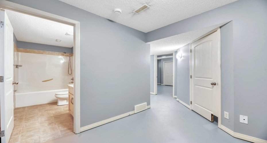 142 Ranch Ridge Court, Strathmore, Alberta T1P 0A5, 3 Bedrooms Bedrooms, ,4 BathroomsBathrooms,Residential,For Sale,Ranch Ridge,A2316898