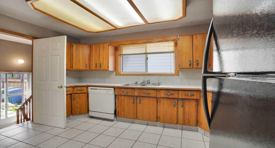 4732 Marbury Place, Calgary, Alberta T2A 2W2, 5 Bedrooms Bedrooms, ,2 BathroomsBathrooms,Residential,For Sale,Marbury,A2318241