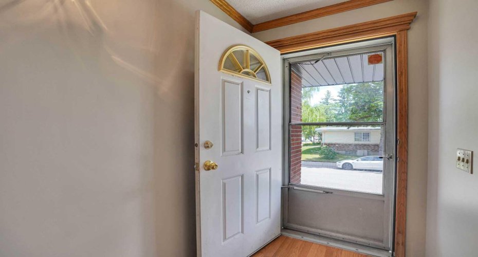 4732 Marbury Place, Calgary, Alberta T2A 2W2, 5 Bedrooms Bedrooms, ,2 BathroomsBathrooms,Residential,For Sale,Marbury,A2318241