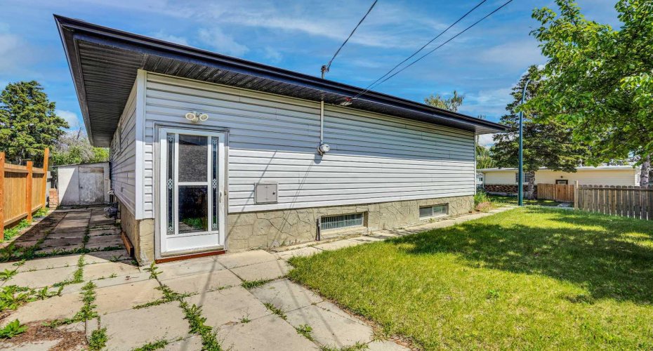 4732 Marbury Place, Calgary, Alberta T2A 2W2, 5 Bedrooms Bedrooms, ,2 BathroomsBathrooms,Residential,For Sale,Marbury,A2318241