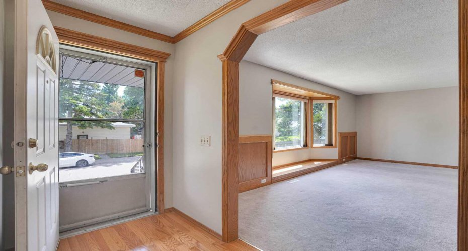 4732 Marbury Place, Calgary, Alberta T2A 2W2, 5 Bedrooms Bedrooms, ,2 BathroomsBathrooms,Residential,For Sale,Marbury,A2318241