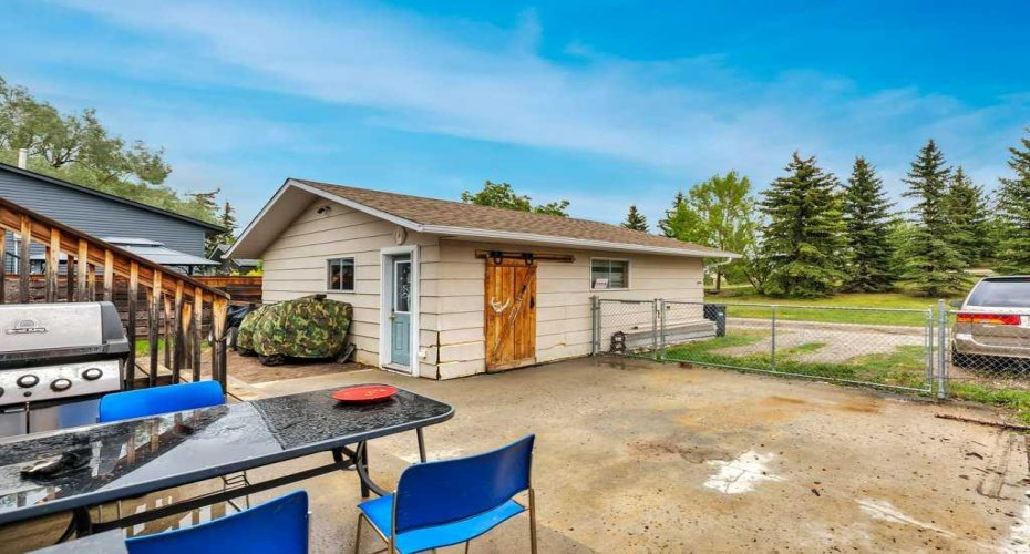 41 Brentwood Drive, Strathmore, Alberta T1P 1H9, 5 Bedrooms Bedrooms, ,3 BathroomsBathrooms,Residential,For Sale,Brentwood,A2316899