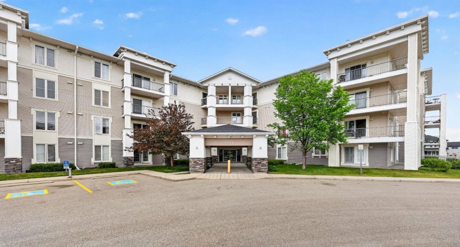 333 Taravista Drive, Calgary, Alberta T3L 0H3, 2 Bedrooms Bedrooms, ,2 BathroomsBathrooms,Residential,For Sale,Taravista,A2318244