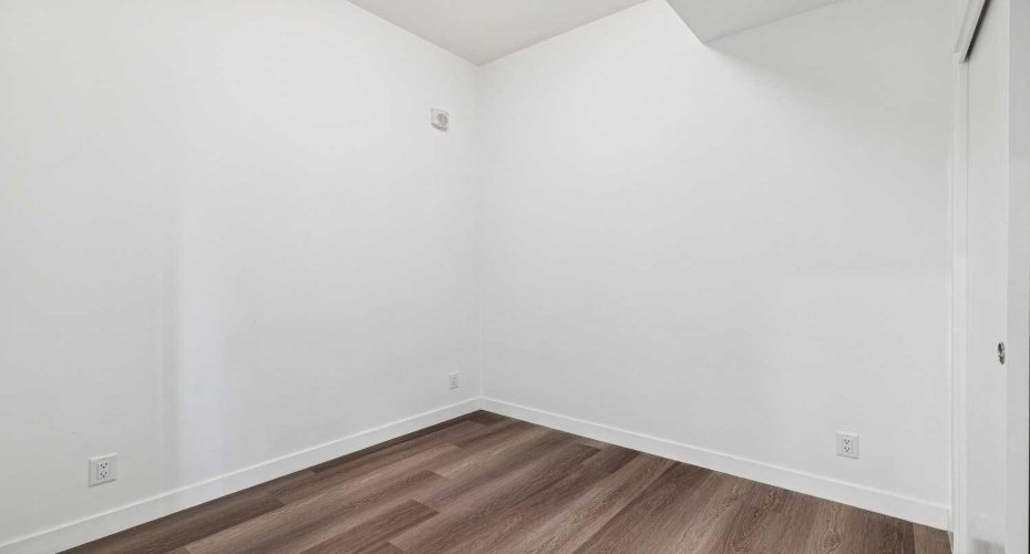 2nd bedroom or office space