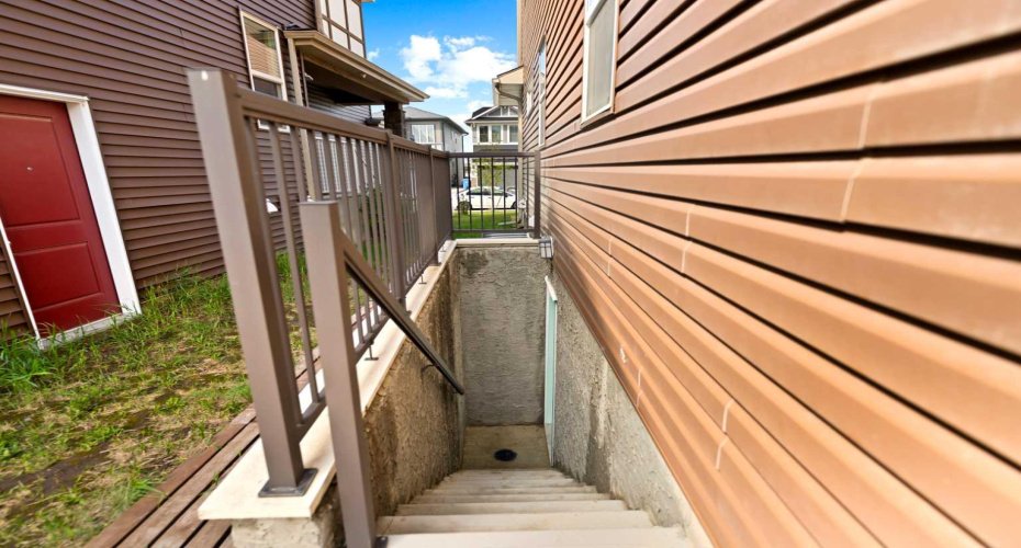 249 Lucas Crescent, Calgary, Alberta T3P 1M8, 3 Bedrooms Bedrooms, ,3 BathroomsBathrooms,Residential,For Sale,Lucas,A2318327