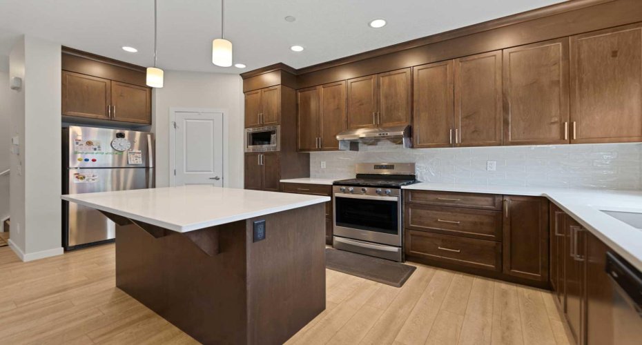 249 Lucas Crescent, Calgary, Alberta T3P 1M8, 3 Bedrooms Bedrooms, ,3 BathroomsBathrooms,Residential,For Sale,Lucas,A2318327