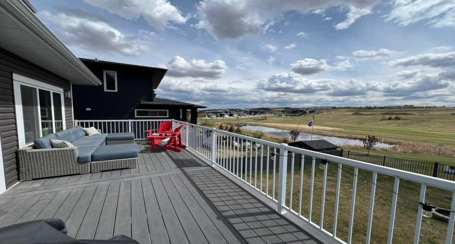 19 Vanveller Way, Sylvan Lake, Alberta T4S 0M4, 4 Bedrooms Bedrooms, ,4 BathroomsBathrooms,Residential,For Sale,Vanveller,A2318331