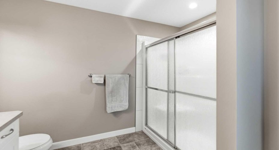 19 Vanveller Way, Sylvan Lake, Alberta T4S 0M4, 4 Bedrooms Bedrooms, ,4 BathroomsBathrooms,Residential,For Sale,Vanveller,A2318331