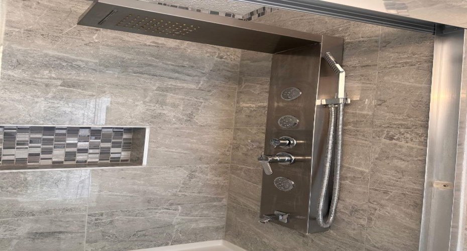 shower with jets