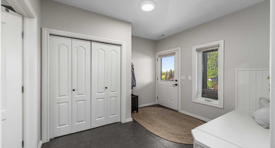 Bonus Room with Walk-Out to back yard