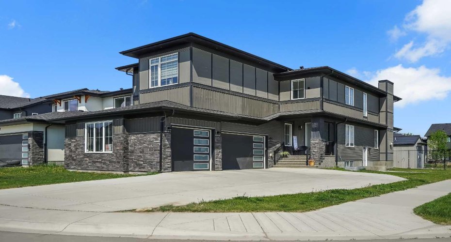 192 Sandpiper Landing, Chestermere, Alberta T1X 1Y8, 6 Bedrooms Bedrooms, ,5 BathroomsBathrooms,Residential,For Sale,Sandpiper,A2318535
