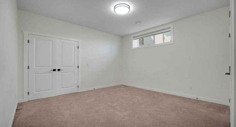 192 Sandpiper Landing, Chestermere, Alberta T1X 1Y8, 6 Bedrooms Bedrooms, ,5 BathroomsBathrooms,Residential,For Sale,Sandpiper,A2318535