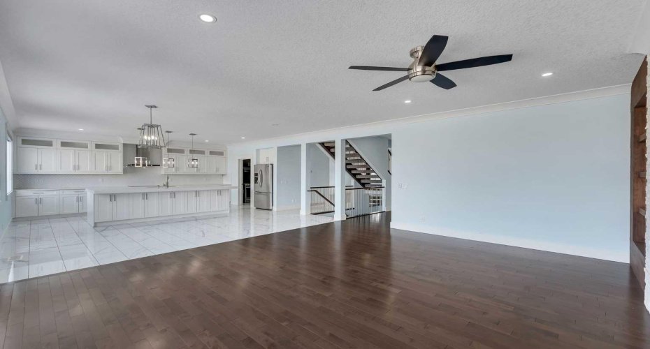 272 Aspenmere Way, Chestermere, Alberta T1X 0Y2, 8 Bedrooms Bedrooms, ,6 BathroomsBathrooms,Residential,For Sale,Aspenmere,A2318387