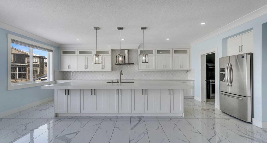 272 Aspenmere Way, Chestermere, Alberta T1X 0Y2, 8 Bedrooms Bedrooms, ,6 BathroomsBathrooms,Residential,For Sale,Aspenmere,A2318387