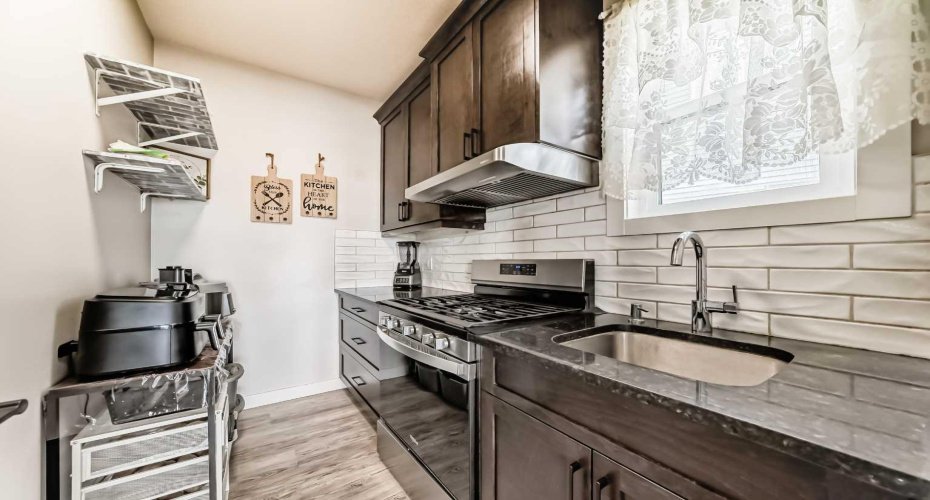 43 Homestead Close, Calgary, Alberta T3J2H2, 7 Bedrooms Bedrooms, ,5 BathroomsBathrooms,Residential,For Sale,Homestead,A2318418
