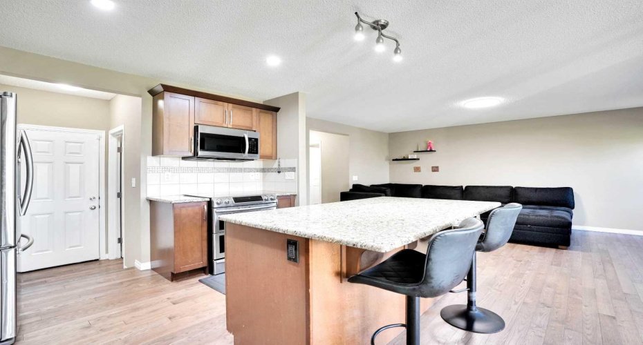 174 Windstone Avenue, Airdrie, Alberta T4B3R3, 3 Bedrooms Bedrooms, ,4 BathroomsBathrooms,Residential,For Sale,Windstone,A2318429