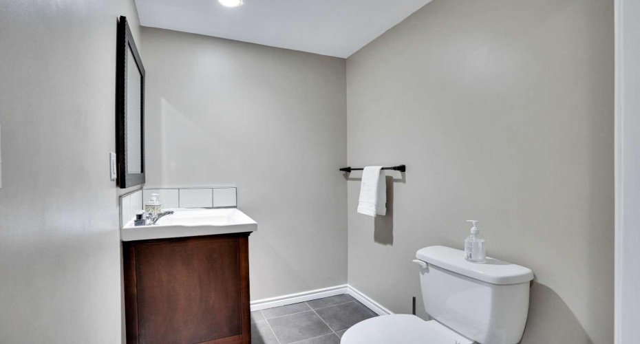 174 Windstone Avenue, Airdrie, Alberta T4B3R3, 3 Bedrooms Bedrooms, ,4 BathroomsBathrooms,Residential,For Sale,Windstone,A2318429