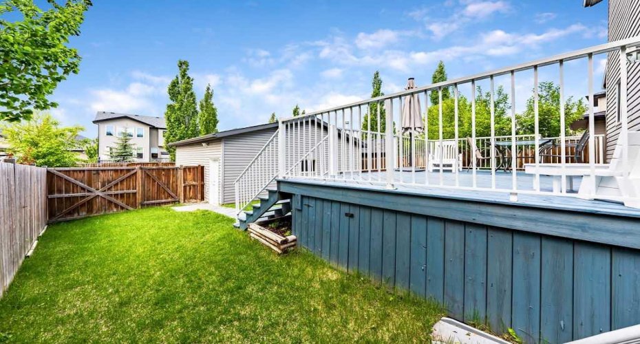 19 Drake Landing Way, Okotoks, Alberta T1S 0B9, 3 Bedrooms Bedrooms, ,3 BathroomsBathrooms,Residential,For Sale,Drake Landing,A2318653