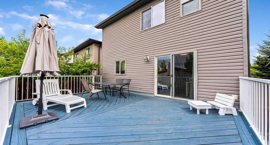 19 Drake Landing Way, Okotoks, Alberta T1S 0B9, 3 Bedrooms Bedrooms, ,3 BathroomsBathrooms,Residential,For Sale,Drake Landing,A2318653