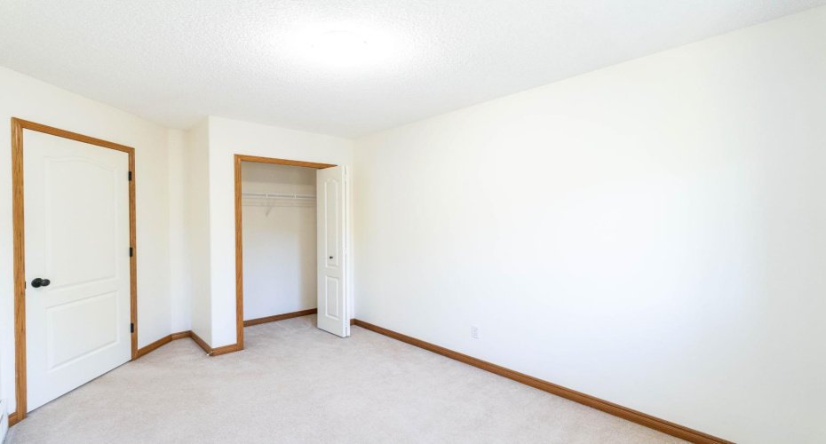 120 Ross Avenue, Cochrane, Alberta T4C 2E5, 3 Bedrooms Bedrooms, ,3 BathroomsBathrooms,Residential,For Sale,Ross,A2318667