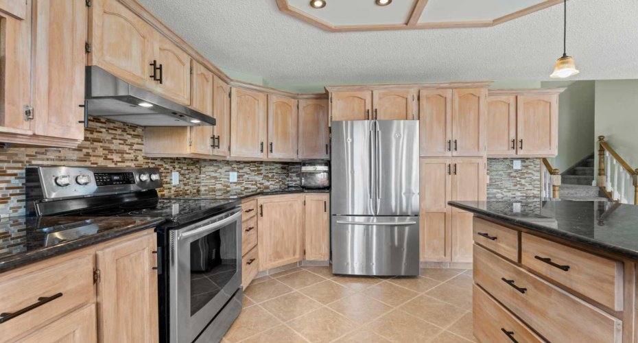 43 Westridge Drive, Okotoks, Alberta T1S1N3, 4 Bedrooms Bedrooms, ,4 BathroomsBathrooms,Residential,For Sale,Westridge,A2314395