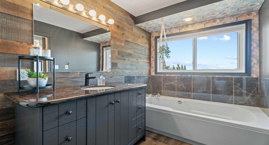 Primary en suite
