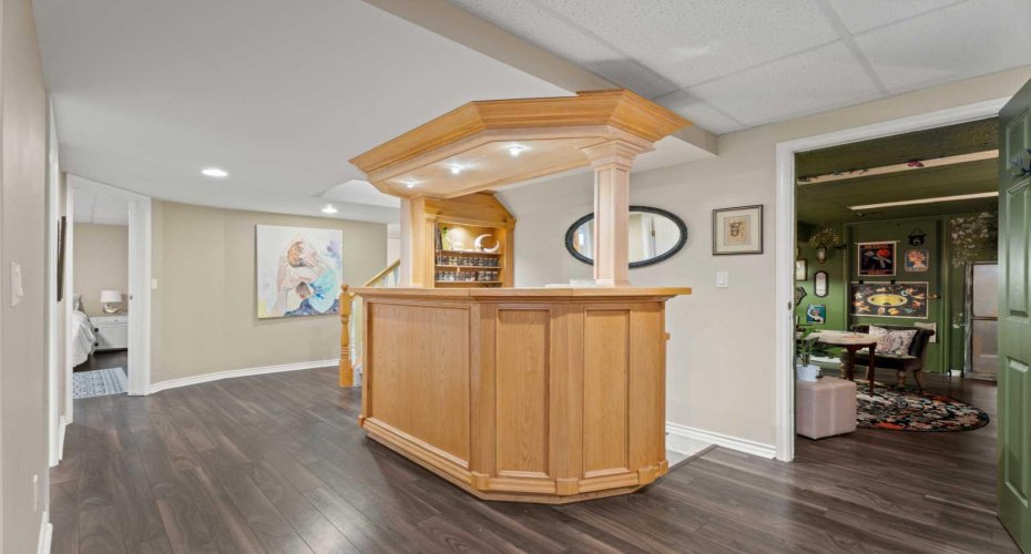 43 Westridge Drive, Okotoks, Alberta T1S1N3, 4 Bedrooms Bedrooms, ,4 BathroomsBathrooms,Residential,For Sale,Westridge,A2314395