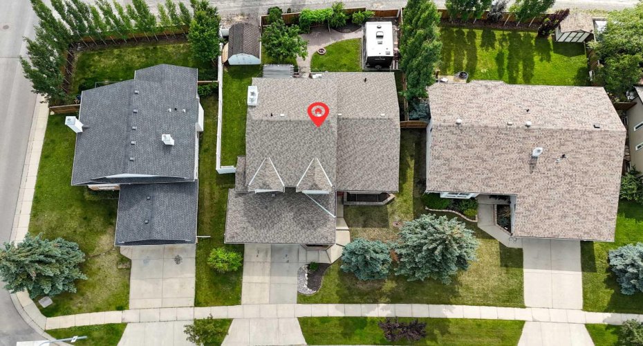 43 Westridge Drive, Okotoks, Alberta T1S1N3, 4 Bedrooms Bedrooms, ,4 BathroomsBathrooms,Residential,For Sale,Westridge,A2314395
