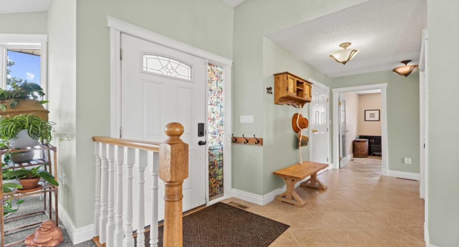 Spacious front entry