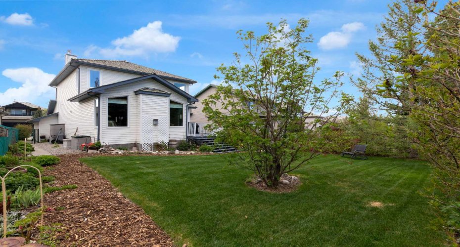 124 Gleneagles Terrace, Cochrane, Alberta T4C 1W6, 3 Bedrooms Bedrooms, ,4 BathroomsBathrooms,Residential,For Sale,Gleneagles,A2314525