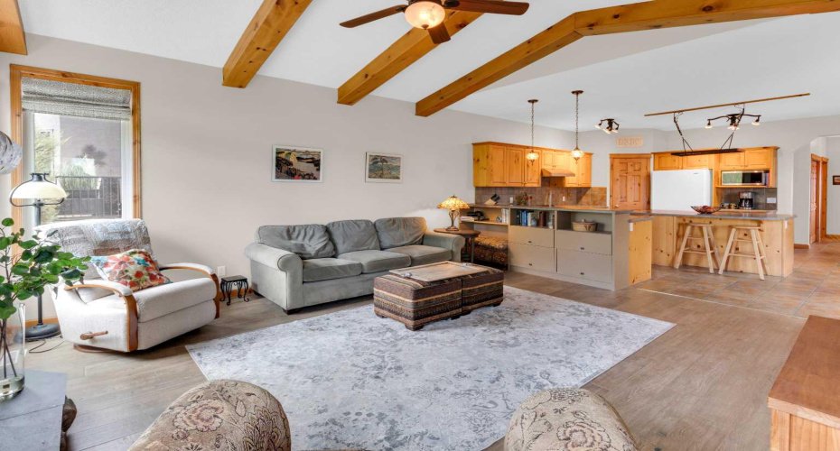 124 Gleneagles Terrace, Cochrane, Alberta T4C 1W6, 3 Bedrooms Bedrooms, ,4 BathroomsBathrooms,Residential,For Sale,Gleneagles,A2314525